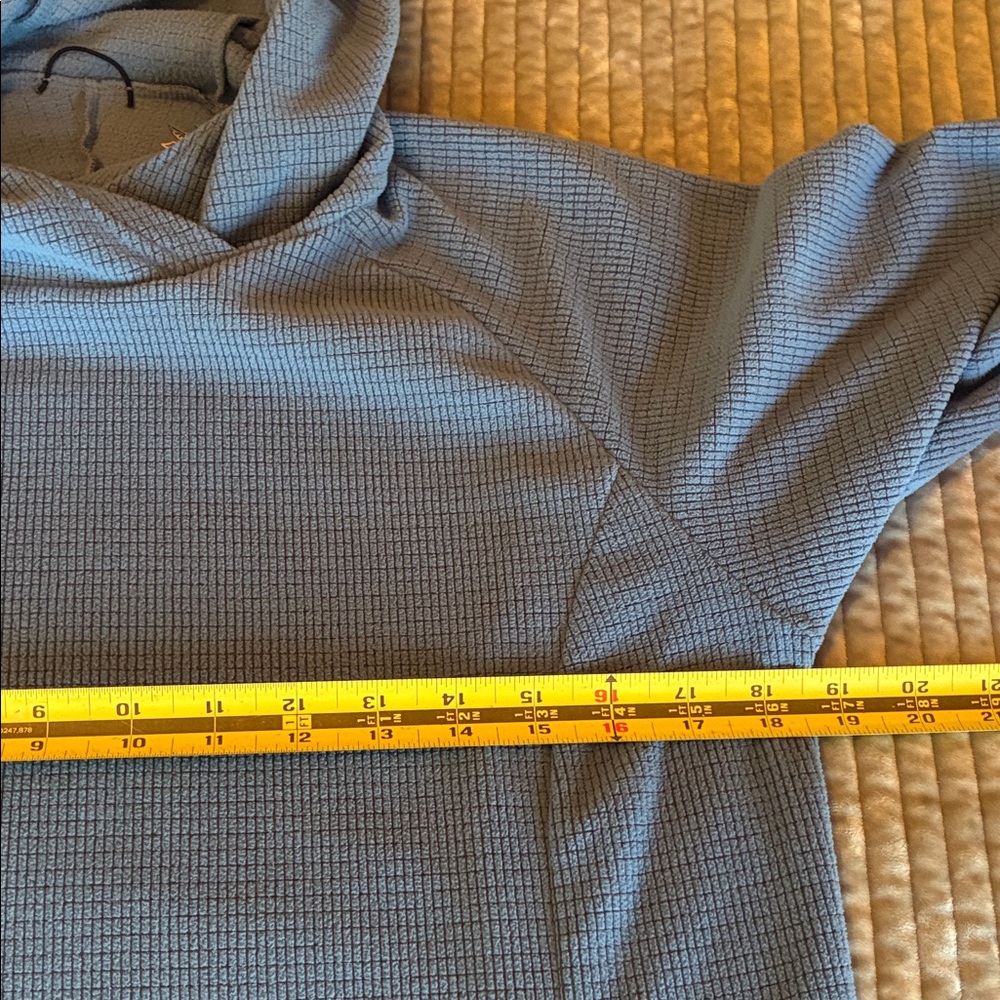 Beautiful Women’s SkyGoat Camp Blue Microgrid Fleece Hoodie - Picture 6 of 8